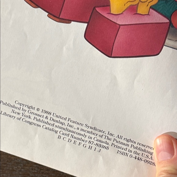 Garfield's Night Before Christmas Book - Picture 4 of 7